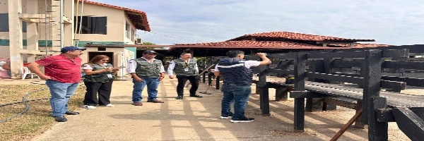 SENASAG Beni realiza inspección de ambientes para la recepción de animales en la Fexpo-Cebú  