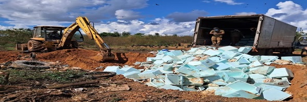 SENASAG Beni destruye carne de pollo que se encontraba en estado de descomposición