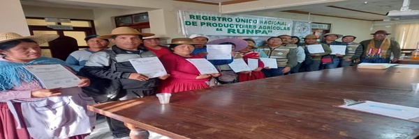 EL SENASAG Oruro realiza entrega de certificados de Registro Único Nacional de Productores Agrícolas (RUNPA)